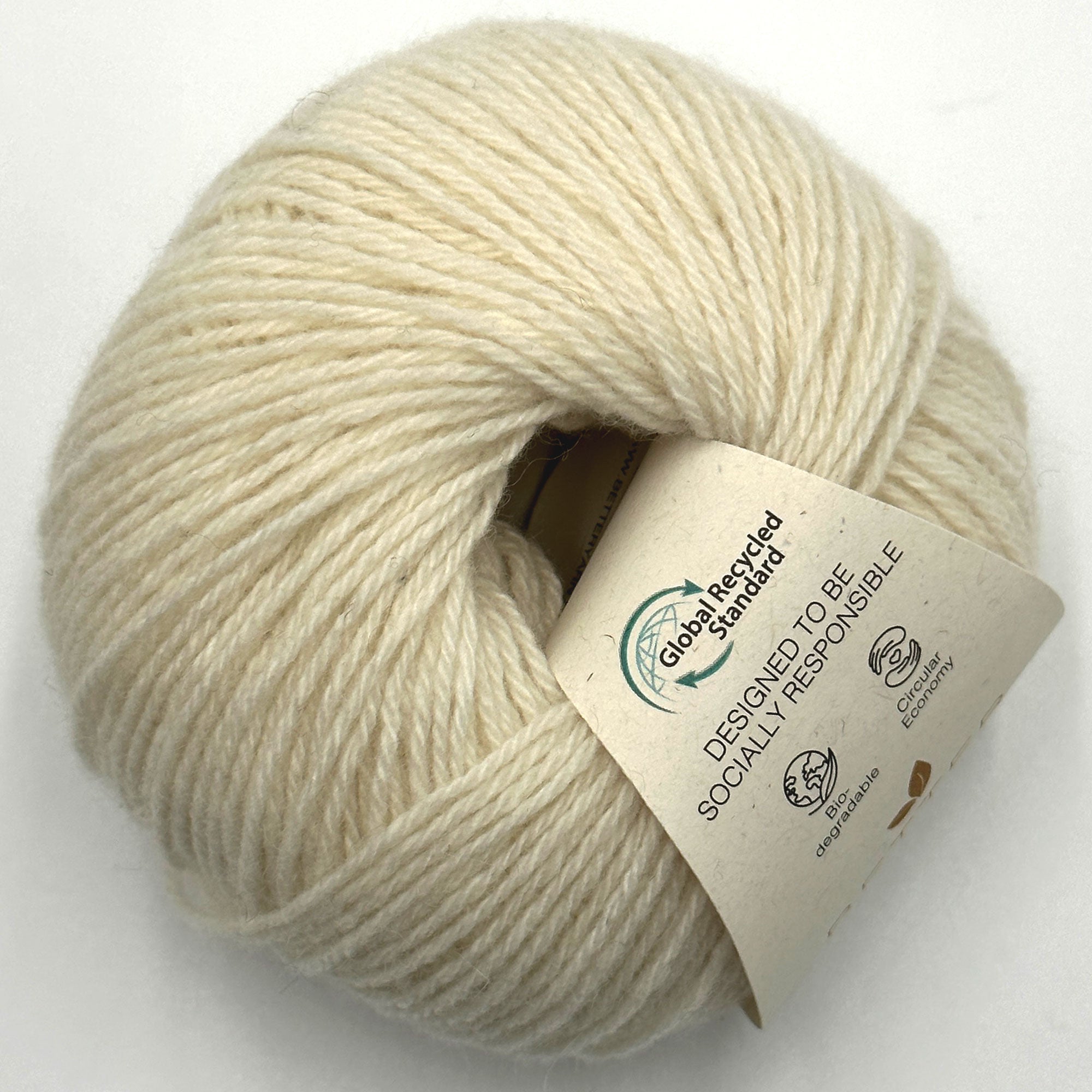 Cashmere_garn_i_farven_off white_Global_Recycle_Standart