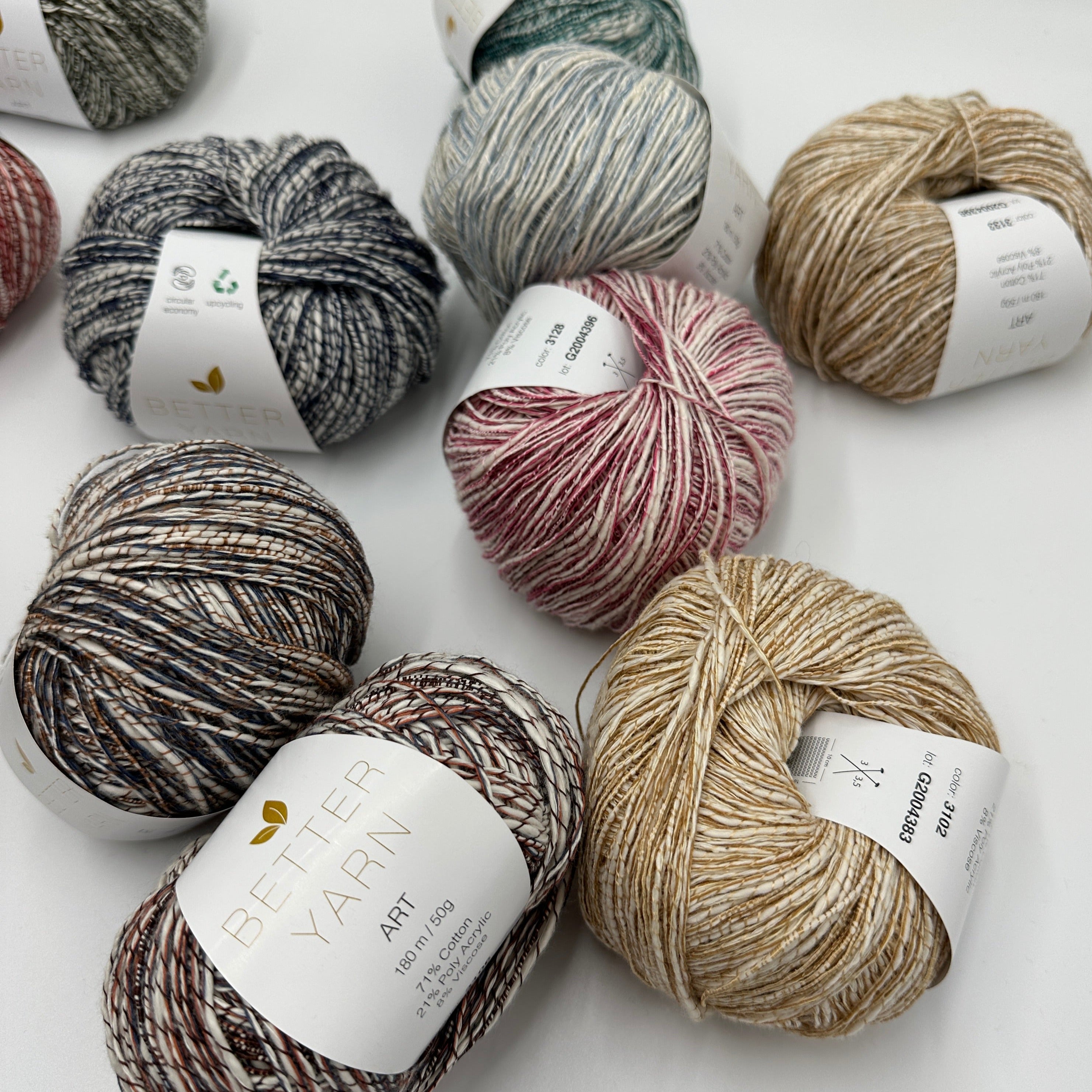 garnnøgler i forskellige farver