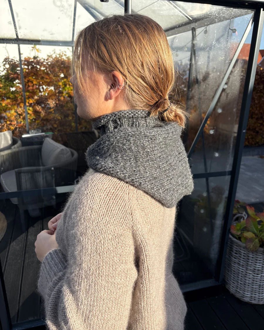 Winter-Hood fra siden så man kan se kraven