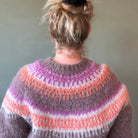 foto af Bloom Sweater se bagfra